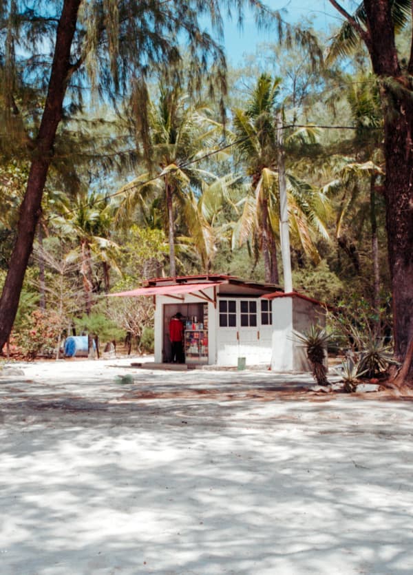 Tropical groceriestore, Gili islands 2022